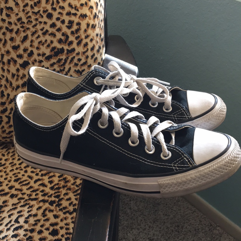 Converse - Picture 2 of 3